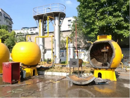 四川築邦建設工程有限公司-泸州紅星村天然氣加氣站拆除現場